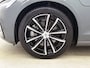 Volvo V60 2.0 T6 Plug-in hybrid AWD Plus Dark | Trekhaak | Sportinterieur |