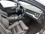 Volvo V60 2.0 T6 Plug-in hybrid AWD Plus Dark | Trekhaak | Sportinterieur |