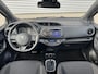 Toyota Yaris 1.5 Hybrid Bi-Tone Automaat | 16" Lichtmetalen Velgen | Climate Control | Elek. Raambediening