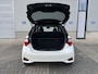 Toyota Yaris 1.5 Hybrid Bi-Tone Automaat | 16" Lichtmetalen Velgen | Climate Control | Elek. Raambediening