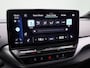 Volkswagen ID.5 Pro 77 kWh 204 PK| Dealeronderhouden | Warmtepomp | Panoramadak | Navigatie | Achteruitrijcamera | LED Matrix | Keyless Access | Stoelverwarming | Stuurwielverwarming | 21 Inch Velgen