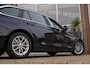BMW 3-Serie Touring 320i Executive | Origineel NL | 3e eigenaar | Xenon | Navigatie Business | Cruise control | Bluetooth | Sportstuur | PDC | Regensensor | Climate control
