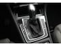 Volkswagen Golf Variant 1.4 TSI 126 PK Automaat Highline, Trekhaak, Carplay, Camera, Adap. Cruise Control