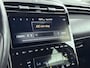 Hyundai Tucson 1.6 T-GDI MHEV COMFORT SMART | CLIMA | CAMERA | STOEL & STUURVERWARMING | EL. BED. ACHTERKLEP | NAVI |  CRUISE ADAPT. | PRIVACY GLASS | 17'' LM VELGEN |