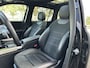 Mercedes-Benz GLB 180 AMG 7-pers. // Trekhaak // Panoramadak // Memory // Keyless // Carplay // MultiBeam LED // Nightpakket // Sfeerverlichting