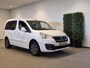 Peugeot Partner Rolstoelauto Automaat Zelfrijder Rolstoel 1e zitrij
