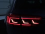Volkswagen Passat Variant 1.5 TSI Elegance Business R | R-line | Leder/alcantara | Adaptive cruise | Stoelverwarming | Climate control | Keyless | Camera  | Park assist | Carplay | Full LED