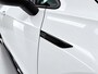 Volkswagen Golf 1.5 eTSI R-Line Business | Automaat | Panoramadak | 19 Inch Velgen | Black Style | Stoel/ Stuurverwarming | Achteruitrijcamera | Apple CarPlay/ Android Auto | Full-LED |