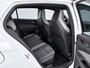 Volkswagen Golf 1.5 eTSI R-Line Business | Automaat | Panoramadak | 19 Inch Velgen | Black Style | Stoel/ Stuurverwarming | Achteruitrijcamera | Apple CarPlay/ Android Auto | Full-LED |