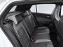 Volkswagen Golf 1.5 eTSI R-Line Business | Automaat | Panoramadak | 19 Inch Velgen | Black Style | Stoel/ Stuurverwarming | Achteruitrijcamera | Apple CarPlay/ Android Auto | Full-LED |
