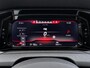 Volkswagen Golf 1.5 eTSI R-Line Business | Automaat | Panoramadak | 19 Inch Velgen | Black Style | Stoel/ Stuurverwarming | Achteruitrijcamera | Apple CarPlay/ Android Auto | Full-LED |