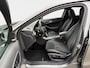 Mercedes-Benz A-klasse 200 AMG Prestige Automaat / H&K / Stoelvw /Park. Sens