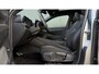 Volkswagen T-Roc 1.5 eTsi R-Line First Edition DSG | Panorama Dak | Camera | Apple Carplay |