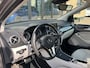 Mercedes-Benz B-klasse 180 Prestige, Dealer onderhouden