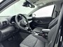 Toyota Yaris 1.5 Hybrid 115 Dynamic | Dodehoek detectoe | Parkeersensoren voor/achter | Stoel-/stuurverwarming | Apple Carplay / Android Auto | Adaptive Cruise | Keyless | 16 inch