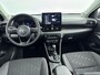 Toyota Yaris 1.5 Hybrid 115 Dynamic | Dodehoek detectoe | Parkeersensoren voor/achter | Stoel-/stuurverwarming | Apple Carplay / Android Auto | Adaptive Cruise | Keyless | 16 inch