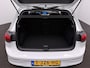 Volkswagen Golf 1.0 eTSI Life Business Automaat - Navigatie - ACC - Stoelverwarming - PDC - Sfeerverlichting - LED