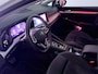 Volkswagen Golf 1.0 eTSI Life Business Automaat - Navigatie - ACC - Stoelverwarming - PDC - Sfeerverlichting - LED