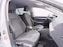 Volkswagen Golf 1.0 eTSI Life Business Automaat - Navigatie - ACC - Stoelverwarming - PDC - Sfeerverlichting - LED