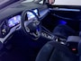 Volkswagen Golf 1.0 eTSI Life Business Automaat - Navigatie - ACC - Stoelverwarming - PDC - Sfeerverlichting - LED