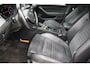 Volkswagen Passat Variant 1.6 TDI Highline Business R - NAVIGATIE - CAMERA - PANORAMAMDAK - TREKHAAK