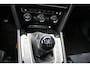 Volkswagen Passat Variant 1.6 TDI Highline Business R - NAVIGATIE - CAMERA - PANORAMAMDAK - TREKHAAK