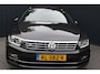 Volkswagen Passat Variant 1.6 TDI Highline Business R - NAVIGATIE - CAMERA - PANORAMAMDAK - TREKHAAK