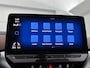 Volkswagen ID.4 Pro 77 kWh 204 PK| Warmtepomp | Panoramadak | Navigatie Pro | 360 Camera | Elektrische Voorstoelen Met Geheugen | Head-Updisplay | Stoelverwarming | Stuurwielverwarming | 19 Inch Velgen