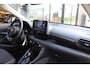 Toyota Yaris 1.5 Hybrid 115 Dynamic | Rijklaar | Apple/Android | Stoel/Stuur-verwarming | Adap. Cruise. | Clima | Camera