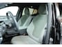 Volvo EX30 Single Motor Extended Range Plus 69 kWh | 95% SOH | Pine interieur | 20'' Lichtmetalen velgen | Harman Kardon Premium Audio | Parkeersensoren voor + achter | Stoel en stuurwielverwarming | Keyless Entree | Google Infotainment