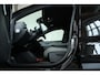 Volvo EX30 Single Motor Extended Range Plus 69 kWh | 95% SOH | Pine interieur | 20'' Lichtmetalen velgen | Harman Kardon Premium Audio | Parkeersensoren voor + achter | Stoel en stuurwielverwarming | Keyless Entree | Google Infotainment