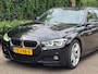 BMW 3-Serie 320i High Ex Touring M Sport Touring Apple CarPlay 18inch Velgen NAP NL 100% Onderhouden 2e eigenaar