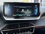 Peugeot e-2008 BWJ 2023 EV GT 136 PK 50 kWh PANO DAK | KEYLESS | STOELVERW. | HALF LEDER | CAMERA | NAVI | CLIMA | CRUISE | LMV | PDC
