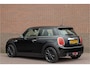 MINI Cooper 1.5 Chili, 84.000km, Half leder, Head-up, Stoelverwarming, Full LED, Navigatie, PDC, Sportstoelen.