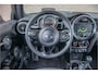 MINI Cooper 1.5 Chili, 84.000km, Half leder, Head-up, Stoelverwarming, Full LED, Navigatie, PDC, Sportstoelen.