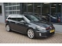 Volkswagen Golf 2.0 GTI afneembare trekhaak/Navi/Schuifkanteldak!