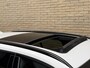 BMW 3-Serie 320e M Sport | Facelift | Panoramadak | Innovation Pack | Adaptieve LED | Adaptieve cruise | CarPlay | Wide screen | Camera | Sportstoelen half leder | Stoelverwarming | Head up | Keyless | Memory | Sfeerverlichting | Harman&kardon | Shadow Line | Elektrische achterklep | Volledig dealeronderhouden