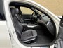 BMW 3-Serie 320e M Sport | Facelift | Panoramadak | Innovation Pack | Adaptieve LED | Adaptieve cruise | CarPlay | Wide screen | Camera | Sportstoelen half leder | Stoelverwarming | Head up | Keyless | Memory | Sfeerverlichting | Harman&kardon | Shadow Line | Elektrische achterklep | Volledig dealeronderhouden