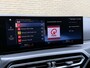 BMW 3-Serie 320e M Sport | Facelift | Panoramadak | Innovation Pack | Adaptieve LED | Adaptieve cruise | CarPlay | Wide screen | Camera | Sportstoelen half leder | Stoelverwarming | Head up | Keyless | Memory | Sfeerverlichting | Harman&kardon | Shadow Line | Elektrische achterklep | Volledig dealeronderhouden