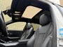 BMW 3-Serie 320e M Sport | Facelift | Panoramadak | Innovation Pack | Adaptieve LED | Adaptieve cruise | CarPlay | Wide screen | Camera | Sportstoelen half leder | Stoelverwarming | Head up | Keyless | Memory | Sfeerverlichting | Harman&kardon | Shadow Line | Elektrische achterklep | Volledig dealeronderhouden