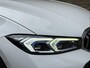 BMW 3-Serie 320e M Sport | Facelift | Panoramadak | Innovation Pack | Adaptieve LED | Adaptieve cruise | CarPlay | Wide screen | Camera | Sportstoelen half leder | Stoelverwarming | Head up | Keyless | Memory | Sfeerverlichting | Harman&kardon | Shadow Line | Elektrische achterklep | Volledig dealeronderhouden