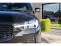 Volvo XC60 2.0 T8 Plug-in hybrid AWD Plus Dark Long Range | Harman Kardon | Elektrisch verstelbare stoelen | Panoramisch schuif/kanteldak | Adaptieve cruise control | Semi elektrisch trekhaak | Keyless | Stoel & stuurwielverwarming | 21 inch LM |