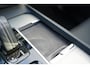 Volvo XC60 2.0 T8 Plug-in hybrid AWD Plus Dark Long Range | Harman Kardon | Elektrisch verstelbare stoelen | Panoramisch schuif/kanteldak | Adaptieve cruise control | Semi elektrisch trekhaak | Keyless | Stoel & stuurwielverwarming | 21 inch LM |