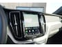 Volvo XC60 2.0 T8 Plug-in hybrid AWD Plus Dark Long Range | Harman Kardon | Elektrisch verstelbare stoelen | Panoramisch schuif/kanteldak | Adaptieve cruise control | Semi elektrisch trekhaak | Keyless | Stoel & stuurwielverwarming | 21 inch LM |
