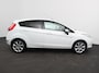 Ford Fiesta 1.25 Titanium Handel/Export ! Climate Control Licht Metalen Velgen Cruise Control Parkeer sensoren APK t/m 05-2027