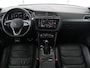 Volkswagen Tiguan 1.5 TSI R-Line Business+ | R-line | Panoramadak | Leder | Trekhaak | Adaptive cruise | Head-up | 360 camera | Park assist | Carplay | Sfeerverlichting | Climate control | Elektrische achterklep