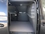 Volkswagen ID. Buzz Cargo Bulli Limited Edition Elektromotor 250 kW (340 pk) | 4x4 | 360 camera | Navi | Elek. bedien. Achterklep | Wegkl. Trekhaak | Comfort stoelen | Led Matrix | Schuifdeur links en rechts