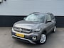 Volkswagen T-Cross 1.0 TSI Life Dodehoekdetectie, Parkeersensoren voor + achter, Stoelverwarming, Adaptieve cruise control, LMV, Apple Carplay en/of Android auto Navigatie