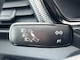 Volkswagen T-Cross 1.0 TSI Life Dodehoekdetectie, Parkeersensoren voor + achter, Stoelverwarming, Adaptieve cruise control, LMV, Apple Carplay en/of Android auto Navigatie