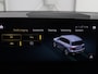 Mercedes-Benz GLB 200 Business Solution AMG | Panoramadak | Memory | Leder/alcantara | Trekhaak | Cruise control | Stoelverwarming | Camera | Park assist | Sfeerverlichting | Carplay